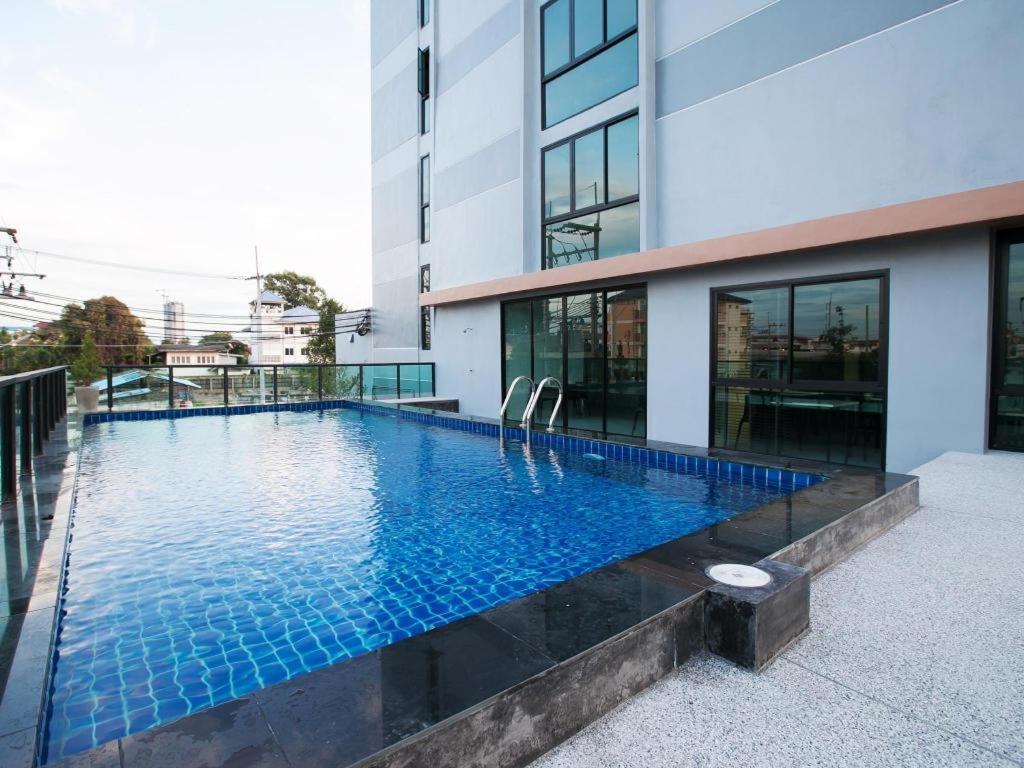 B2 Hotel South Pattaya Bagian luar foto