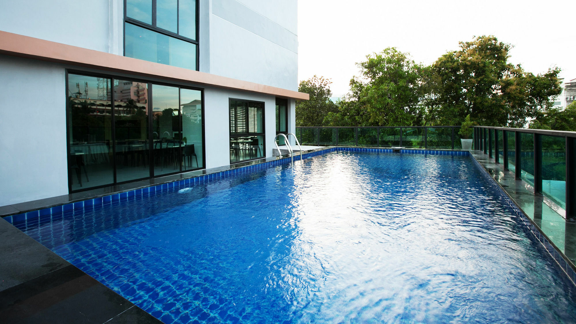 B2 Hotel South Pattaya Bagian luar foto